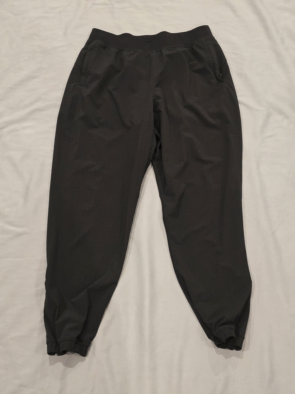 lululemon athletica Black Women's Jogger Pants with Elastic Cuffs
